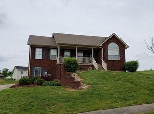 359 Sycamore Dr, Taylorsville, KY 40071