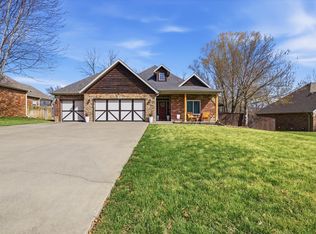 205 E Grace Street, Republic, MO 65738