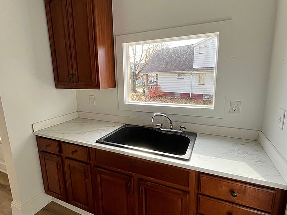 5th image of 4642 Horton Rd
