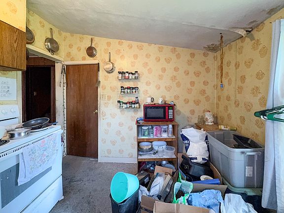 3rd image of 516 Greene St