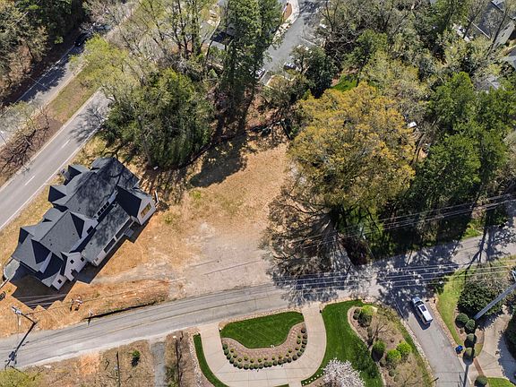 3rd image of 109 Edenburgh Rd #7