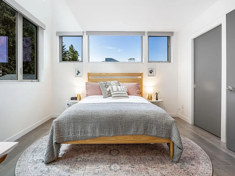 1706 Alki Ave SW #C — Photo 9