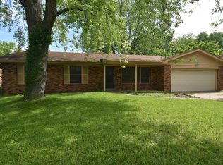 10 Willow Brook Pl, Saint Charles, MO 63301