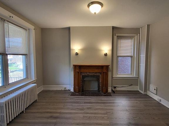 4th image of 432 W Bringhurst St Fl 1