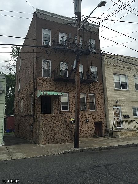 1st image of 148 Heckel St