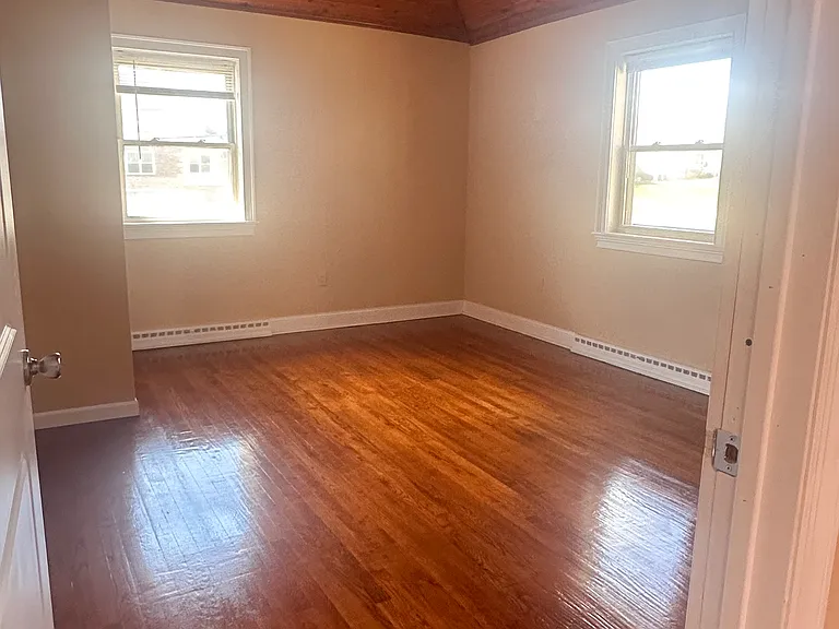 108 Gainsboro Rd #1 — Photo 3