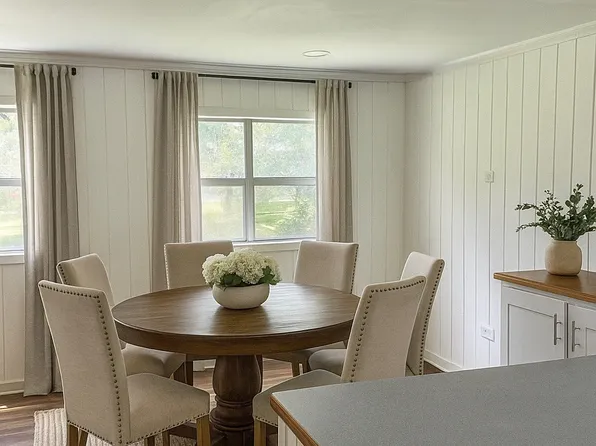 806 Daspit St, Gueydan, LA 70542