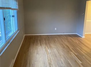 105 Laurie Dr, Pittsburgh, PA 15235