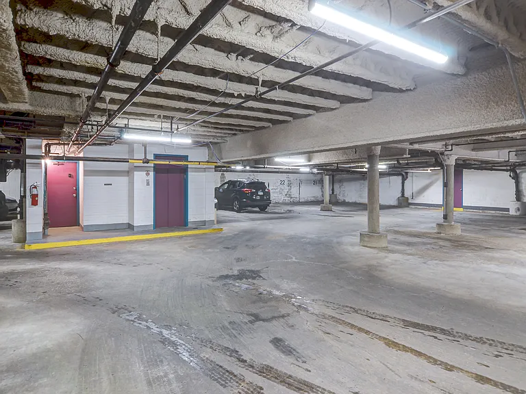 Pillsbury Apartments — Photo 19