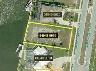 3912 Surfside Blvd, Cape Coral, FL 33914