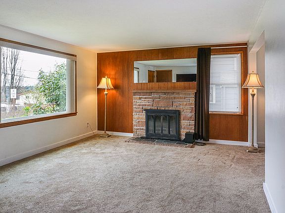 5th image of 3229 S 135th St