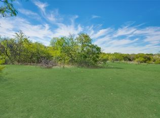 1016 Mallard Pointe Dr, Grand Prairie, TX 75052