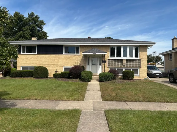 565 Arlene Dr, Wood Dale, IL 60191