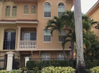 11830 Valencia Gardens Ave, Palm Beach Gardens, FL 33410