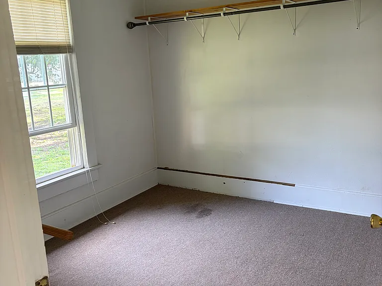 301 S Walnut St — Photo 13