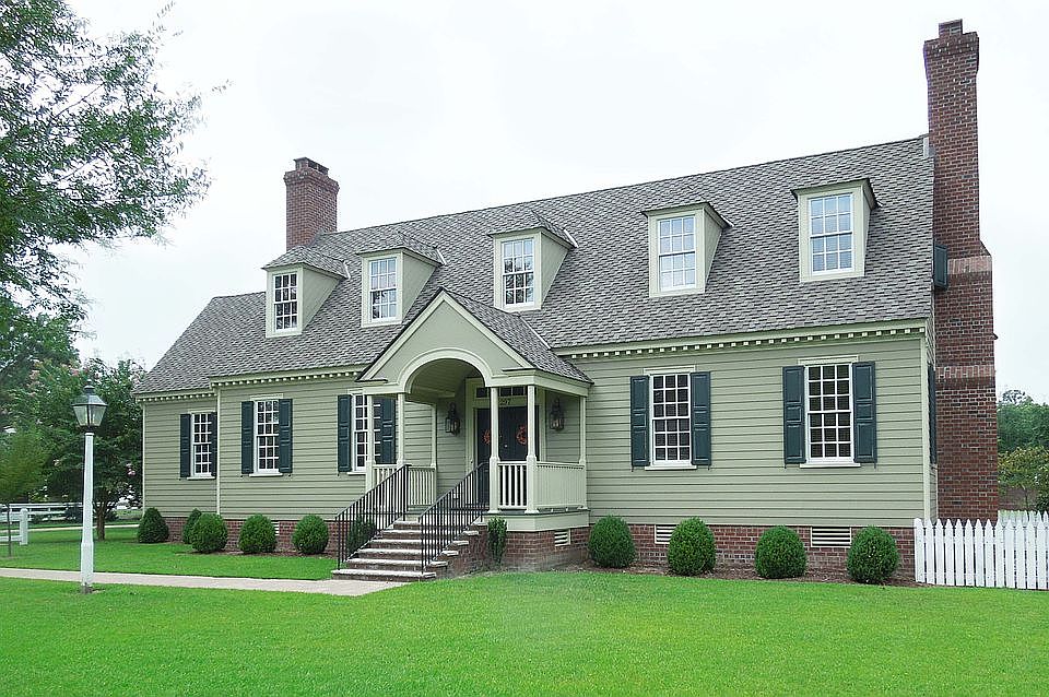 1st image of 297 Lori Dr