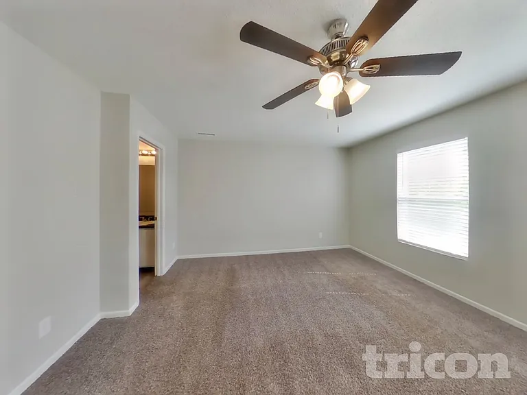 6238 Monteo Ln — Photo 8