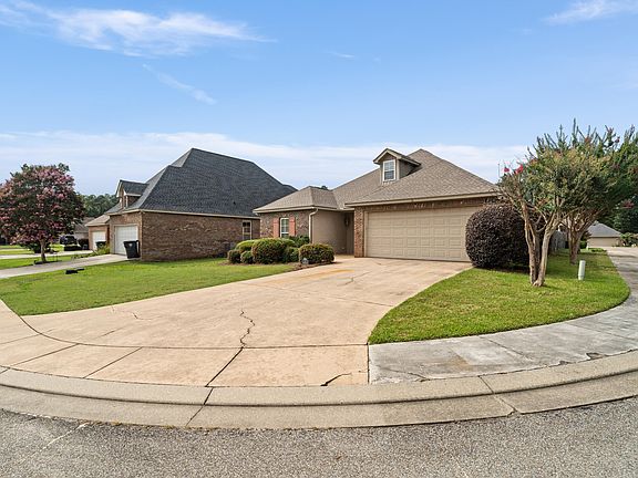 2nd image of 6 Beauregard Dr