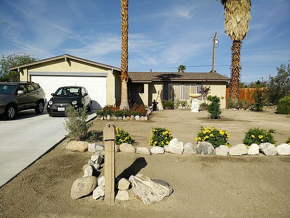 3rd image of 13405 Cuyamaca Dr