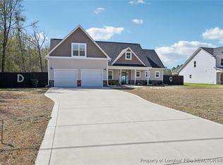 2140 Smith Rd, Hope Mills, NC 28348