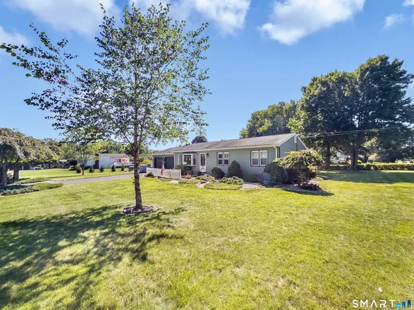 1 Northgate Lane, North Haven, CT 06473