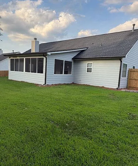 920 Charles Hall Dr — Photo 8