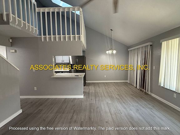 3rd image of 4708 SW 67th Ter