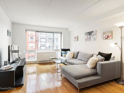 555 W 23rd St APT N6E, New York, NY, 10011