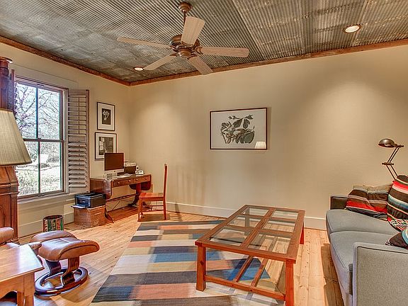 Main House off/bedroom