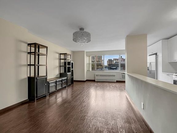 5th image of 458 Neptune Ave APT 2K