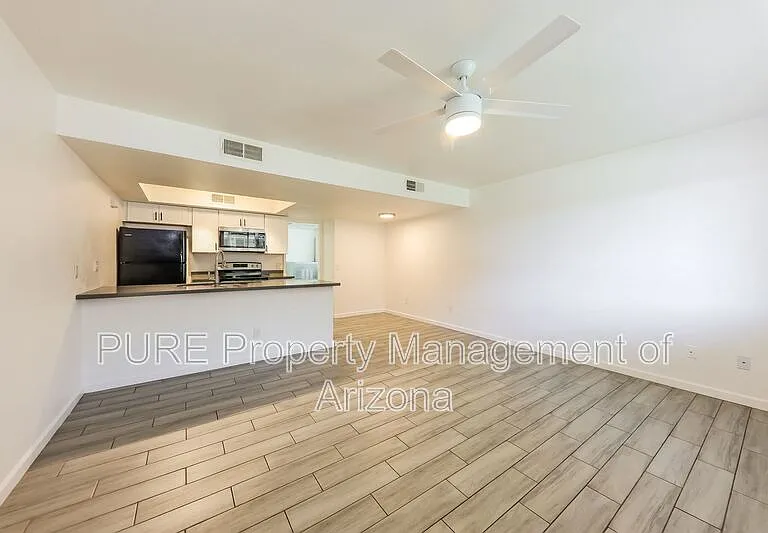 8842 N 8th St #103 — Photo 5