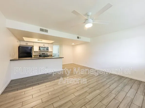 8842 N 8th St Unit 103, Phoenix, AZ 85020