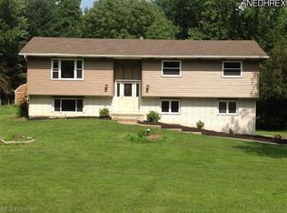 4671 Sherylton Hills Dr, Uniontown, OH 44685