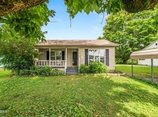 206 Kenneth St, Athens, TN 37303