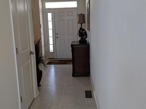 2nd image of 2440 Aristocracy Cir