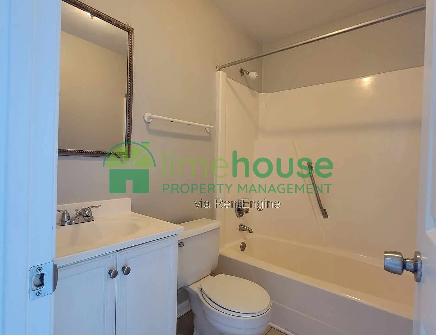 2 bed, 1.0 bath, 701 sqft, $1,200 — Photo 4
