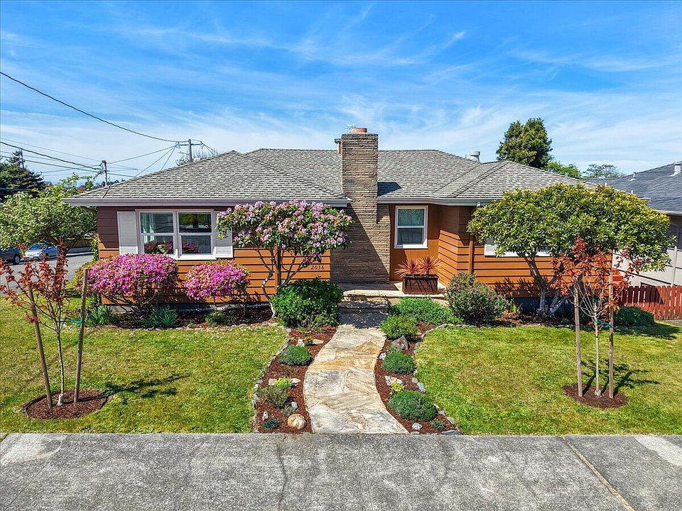 1st image of 2036 Williams St