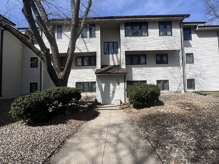 9309 Sandler Dr #5 — Photo 11