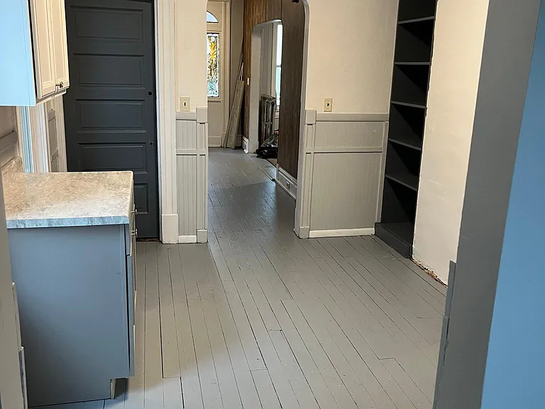 705 N 2nd St — Photo 3