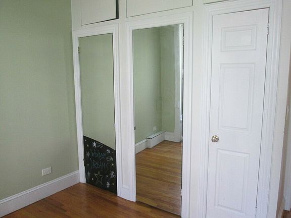 4th image of 116 E 92nd St #3D
