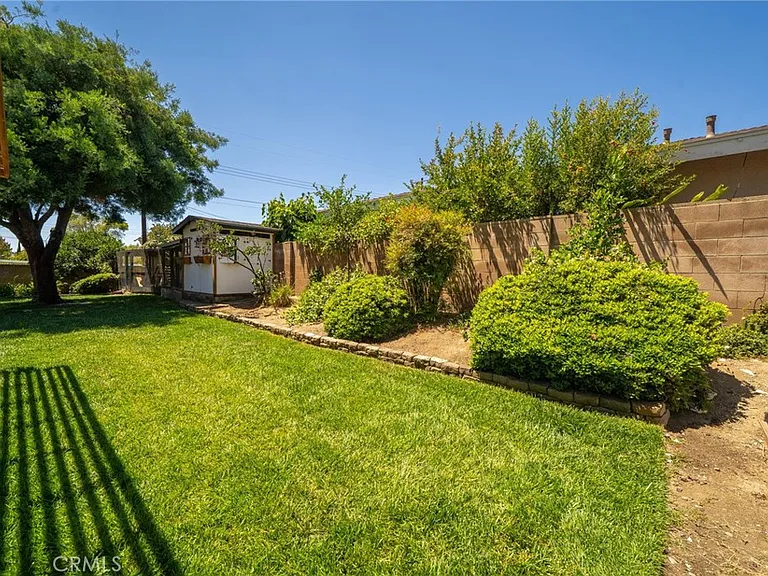 1025 Kent Dr — Photo 25
