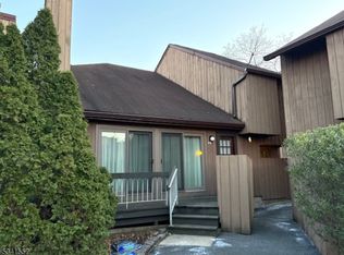 117 Bluebird Dr BUILDING 117-4A, Hillsborough, NJ 08844