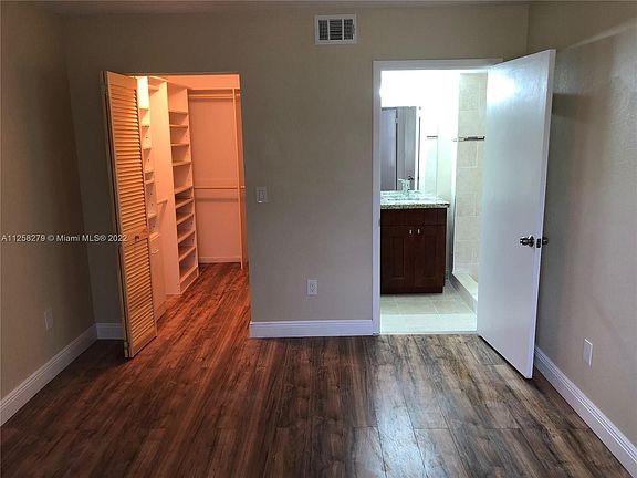 5th image of 861 NE 209th Ter #104-24