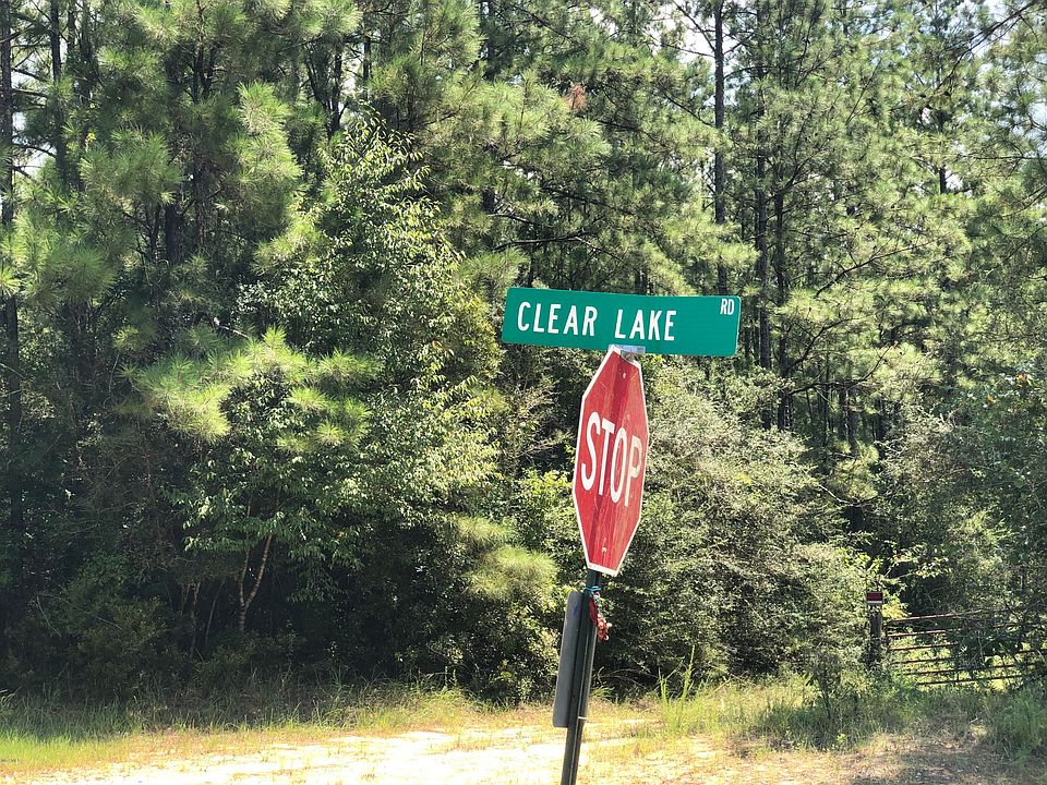 2nd image of 17 Clear Lake Rd