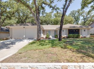 6737 Starnes Rd, North Richland Hills, TX 76182