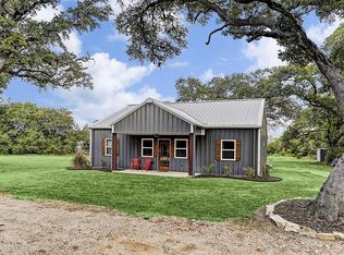 301 Roznov Rd, Fayetteville, TX 78940