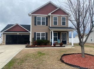 162 Stockbridge Dr, Raeford, NC 28376