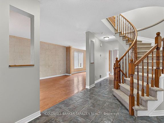 5th image of 33 Rialto Way