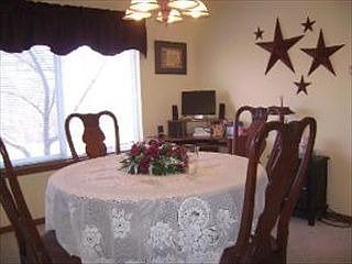 4th image of 2540 Applewood Ln