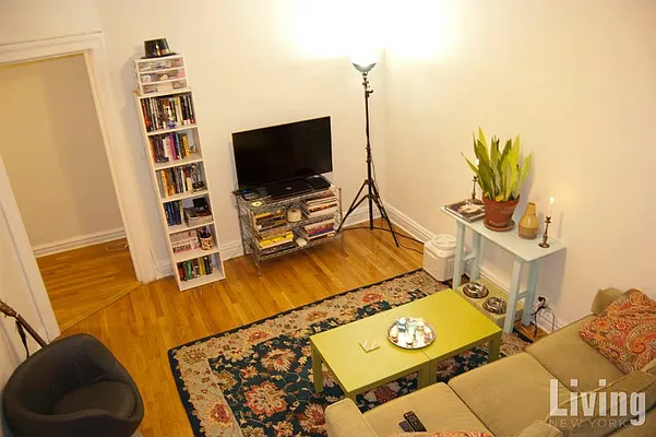 Rented by Living New York | media 11